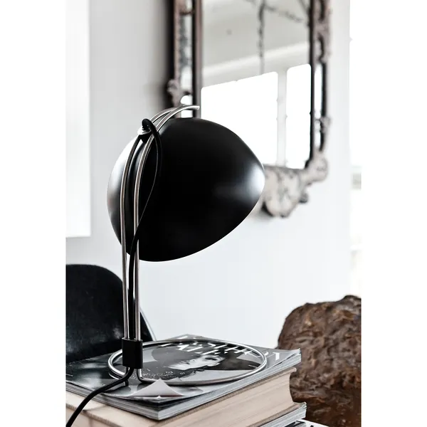Flowerpot VP4 Bordlampe Matt Black