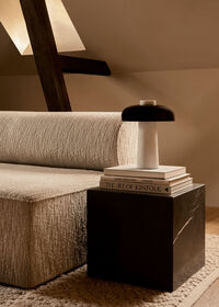 Reverse Bordlampe Carrara / Sort