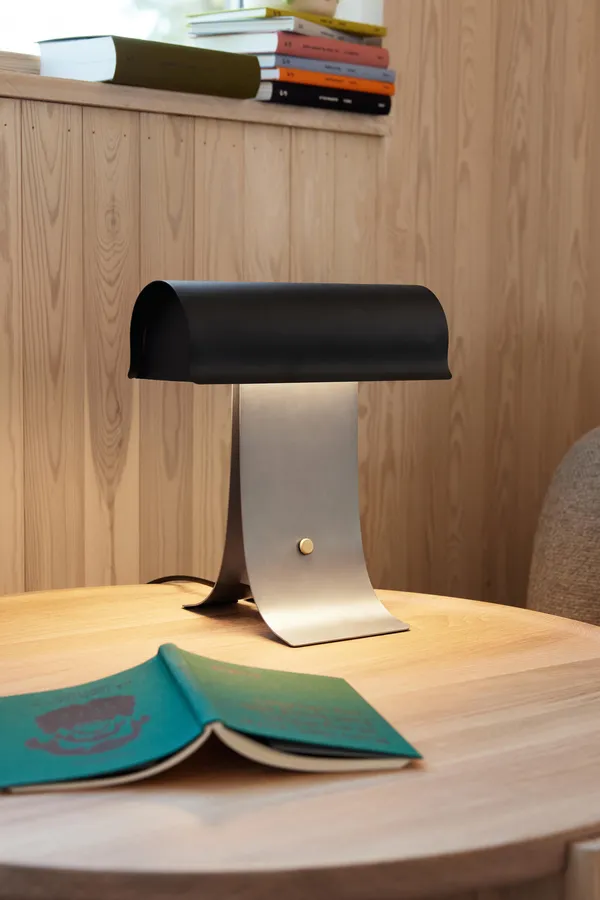 Archive Bordlampe 25 cm Sort