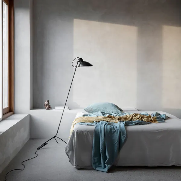 VV Cinquanta Gulvlampe Sort