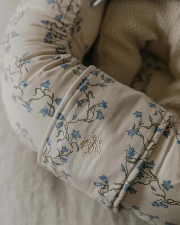 Bell Flower Babynest