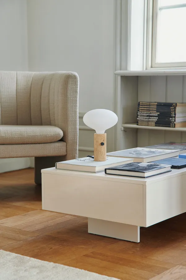 Core Pendel / Bordlampe Creme Travertin