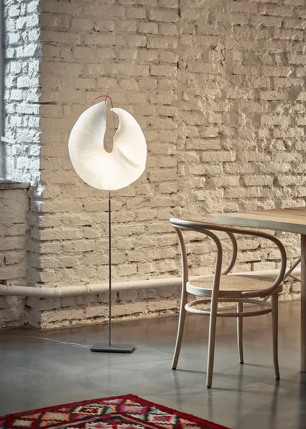 Yoruba Rose Gulvlampe Hvid