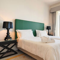 Bourgie Bordlampe Sort