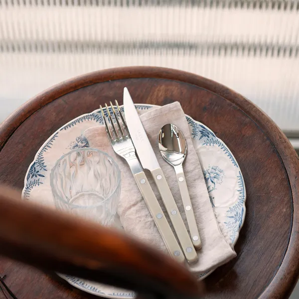 Bistrot Bestiksæt 24 dele Elfenbenshvidt