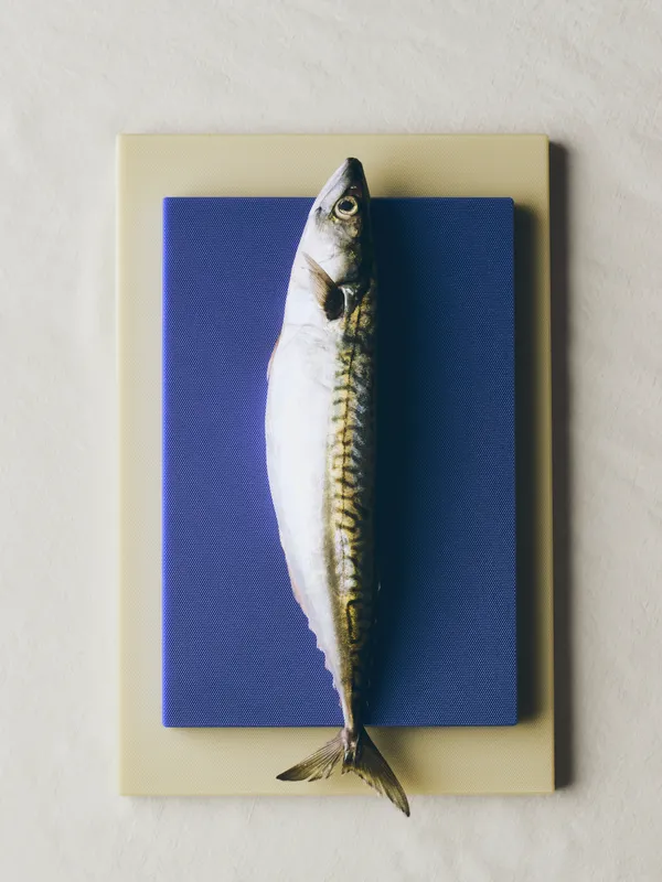Slice Chopping Board Medium Cobalt Blue