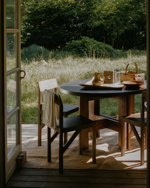 Farmhouse Spisebord Ø140 cm Mørkebrunt
