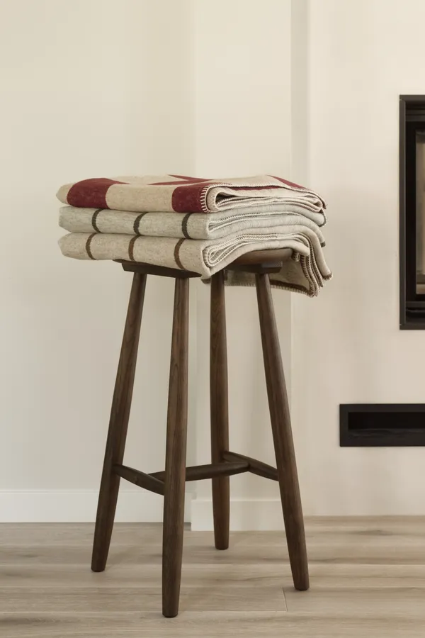 Wood H23 Barpall Mörk Ek
