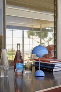 Flowerpot VP9 Bordlampe Bærbar Swim Blue