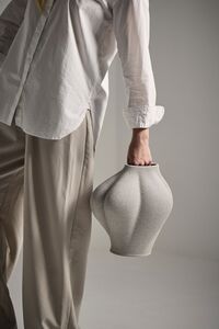 AYTM SALTARE Vase Ø138 Lys Taupe