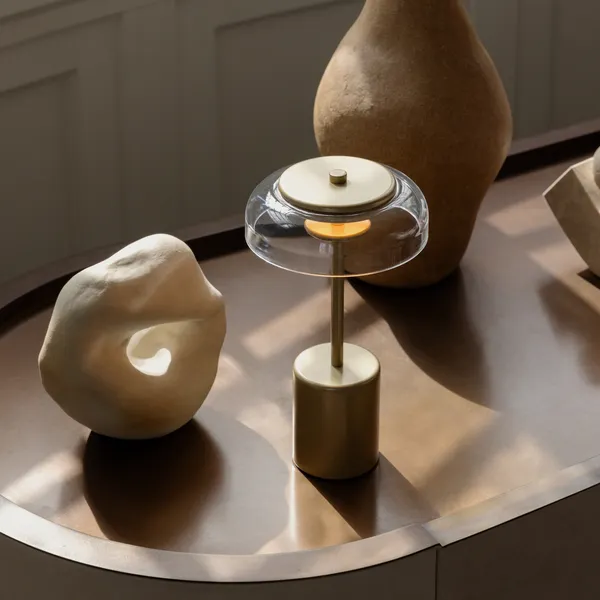 Blossi Mini Bordlampe Bærbar Nordic Gold / Klar