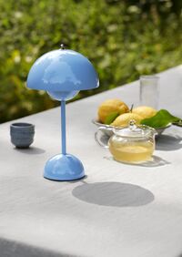 Flowerpot VP9 Bordlampe Bærbar Swim Blue