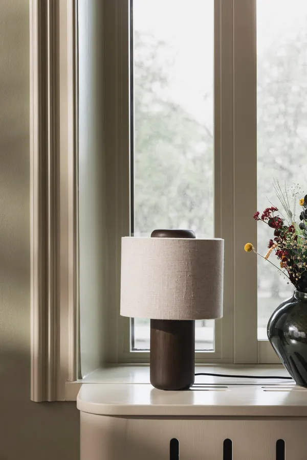 Bosco Bordlampe Mørkbeiset Eik / Beige