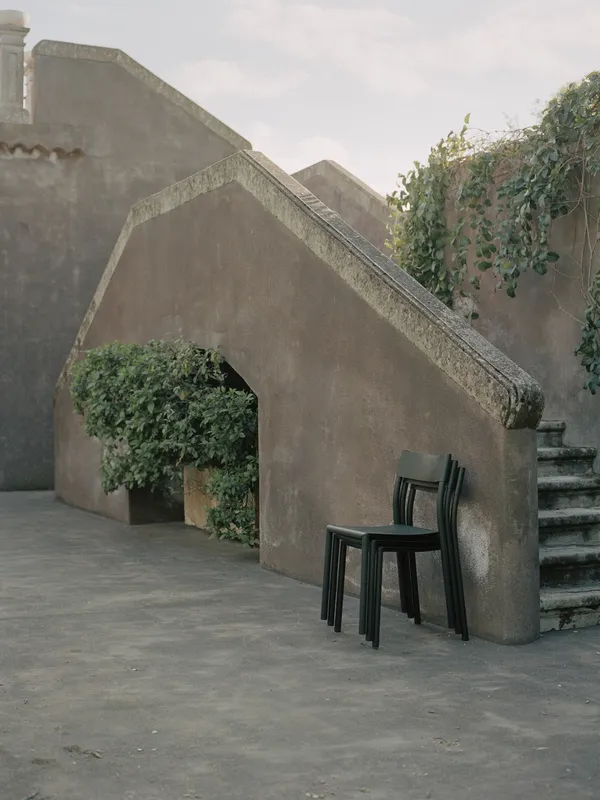 May Chair Outdoor Steel Dark Green