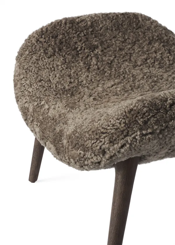 467 Lodge Fotskammel Lakk Mørk Eik / Curly 07