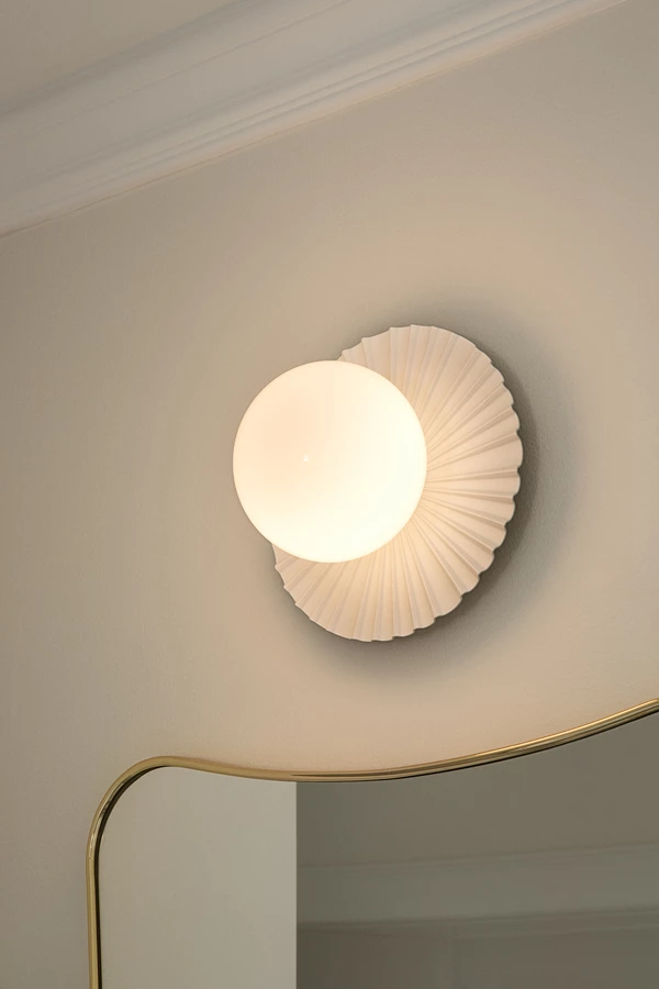 Liila Muuse Vegg-/Taklampe 200 mm Hvit / Opal