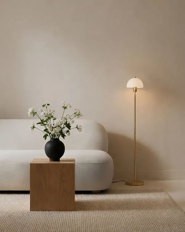 Vienda Gulvlampe Messing / Opal