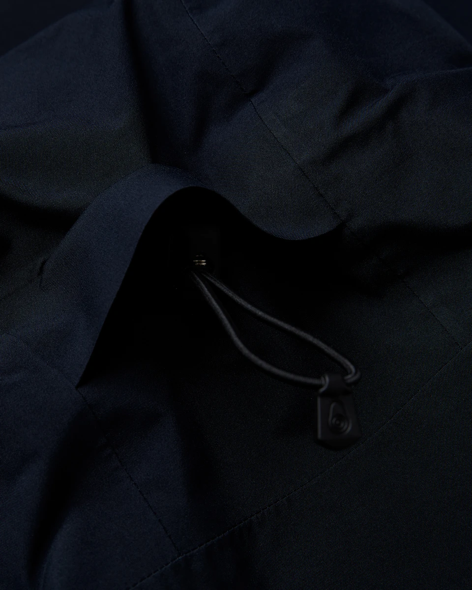 GORE TEX HOODED JACKET