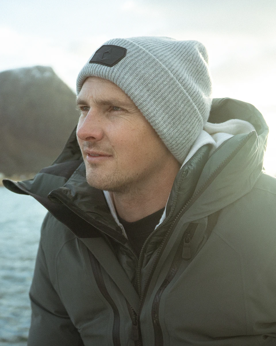 RIDGE KNITTED BEANIE 