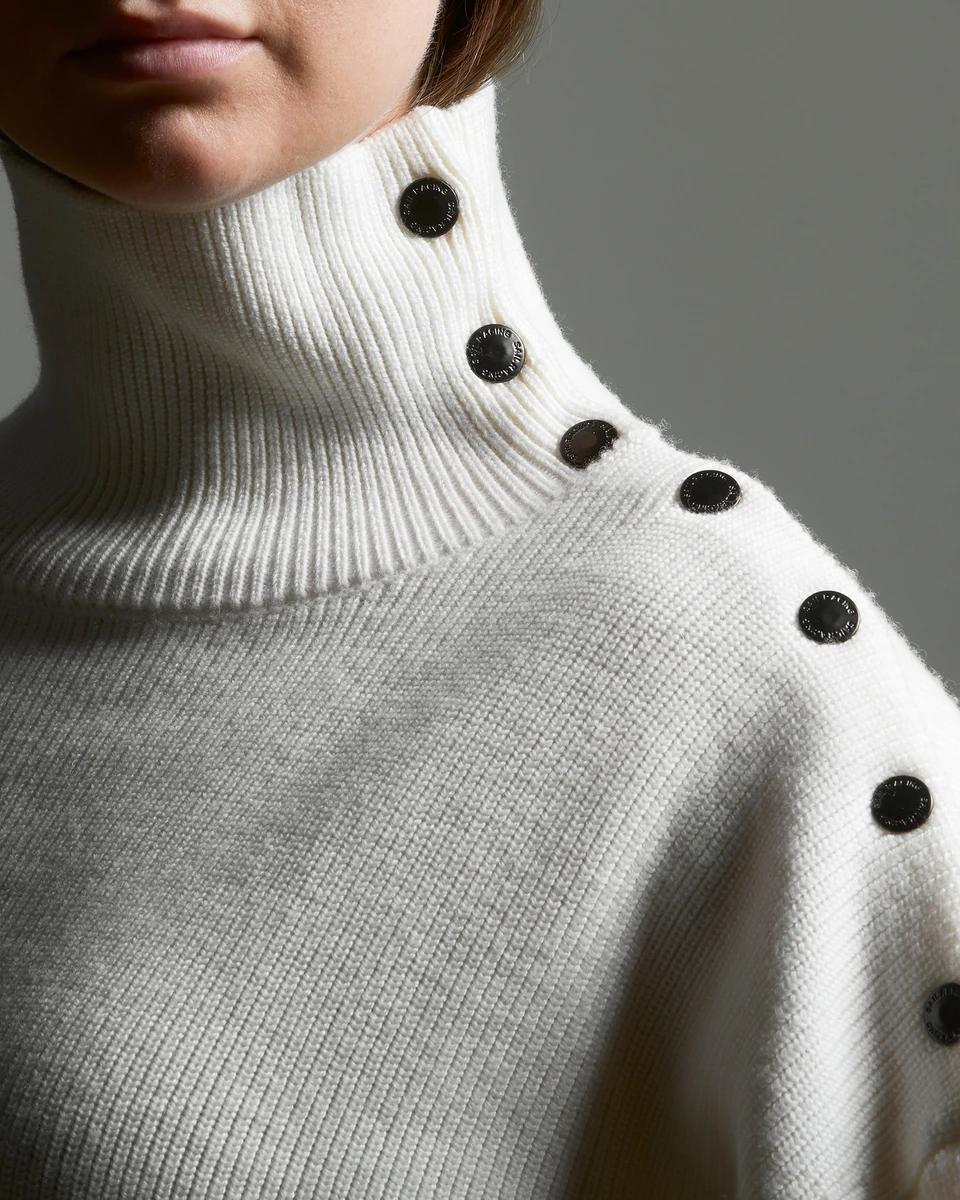 SEAFARER BUTTON NECK