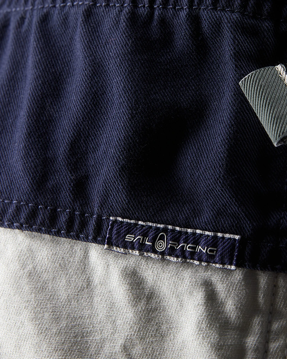 BREEZE BLOCKED SHORTS
