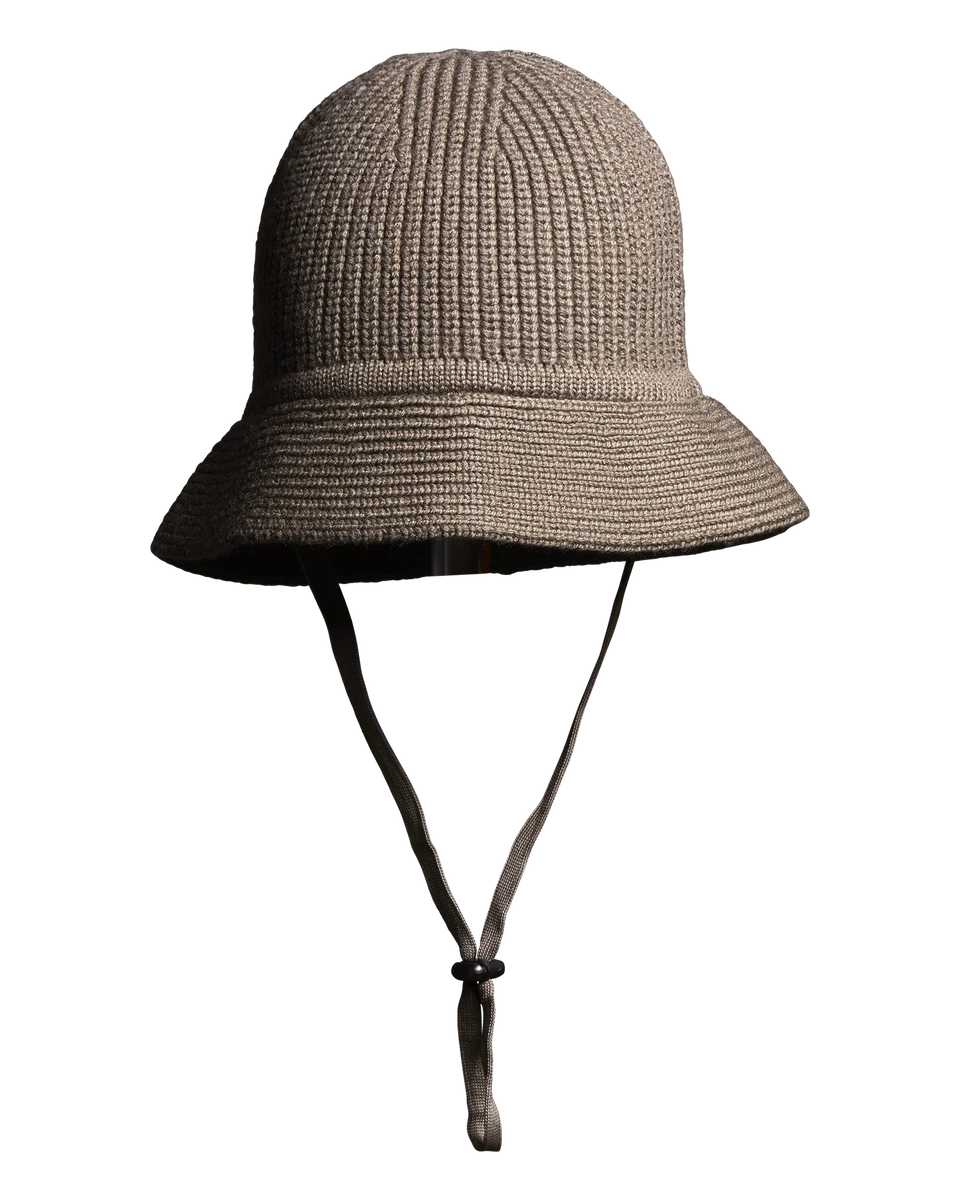 FROSTWAVE KNITTED HAT