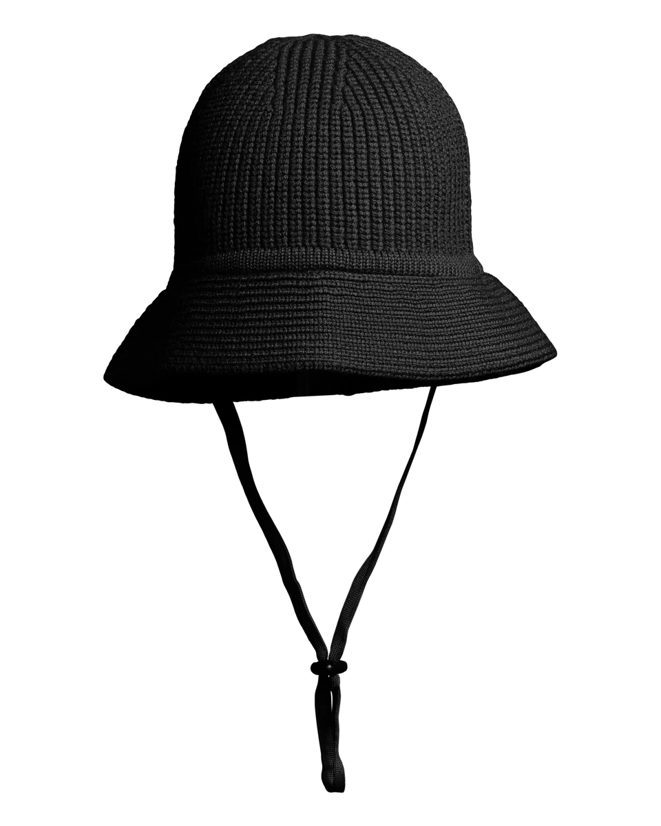 FROSTWAVE KNITTED HAT