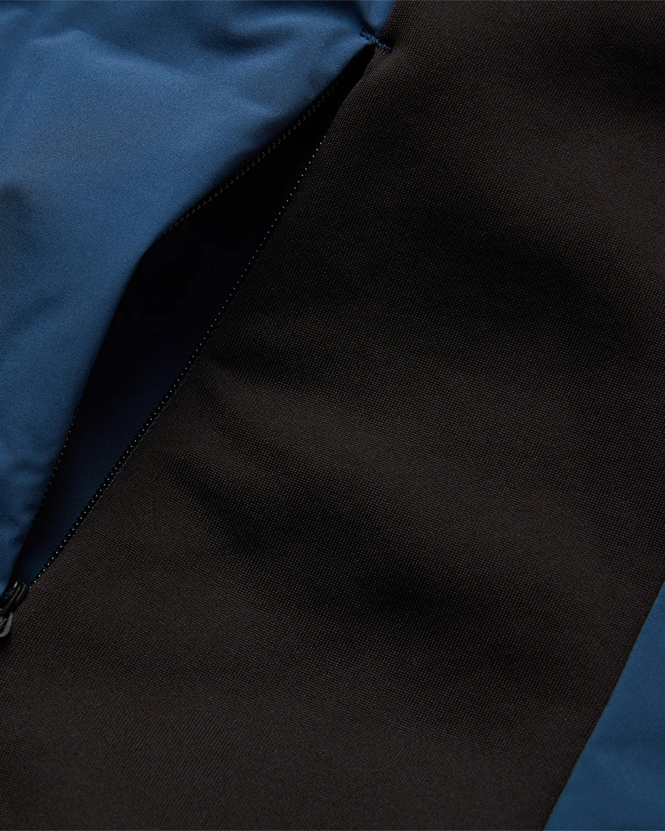 THE ADV DOWN VEST