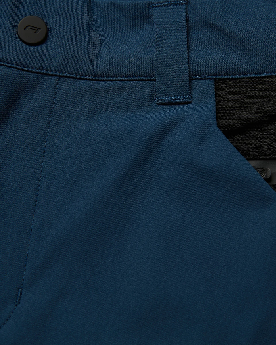 W THE ADV SHORTS