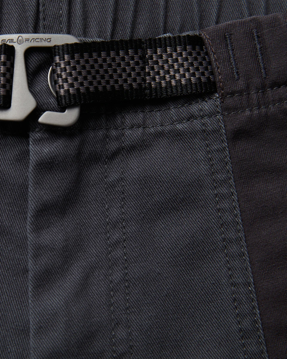 BREEZE BLOCKED SHORTS