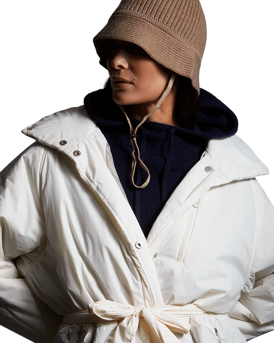 TRANSITIONAL COAT