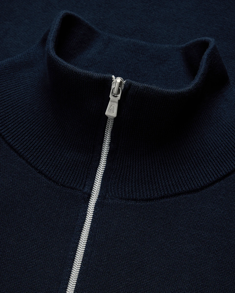 ARC KNITTED T-NECK 