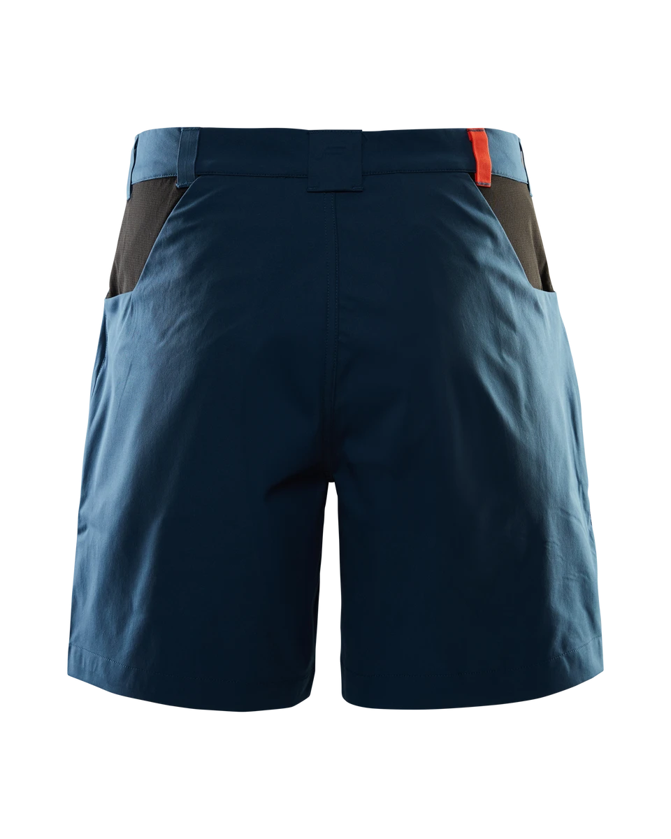 W THE ADV SHORTS