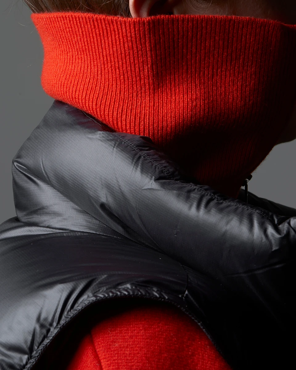 AMERY T-NECK