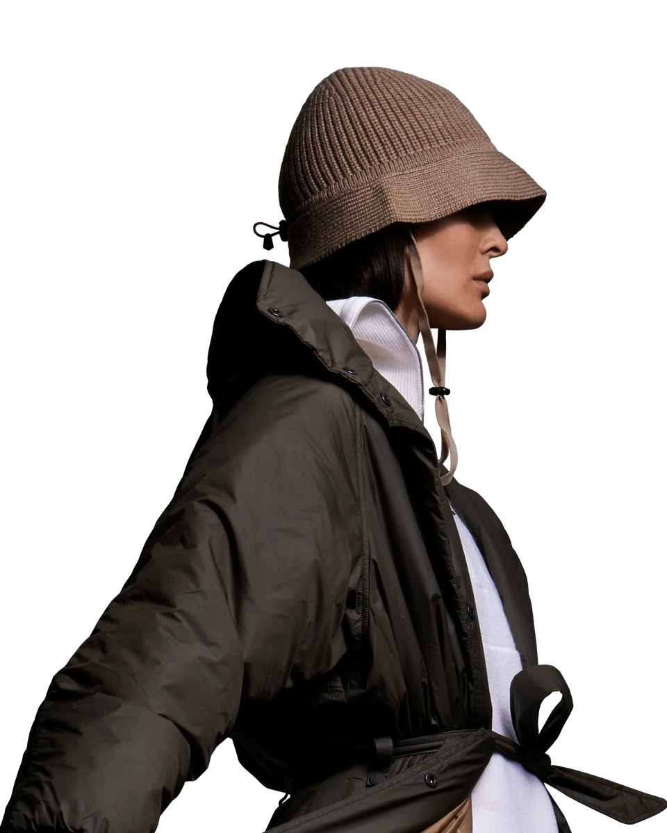 FROSTWAVE KNITTED HAT