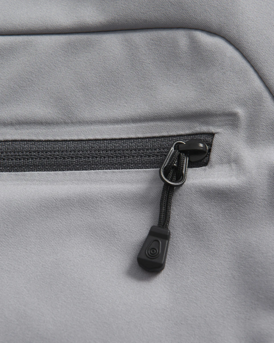 SPRAY T8 SHORTS