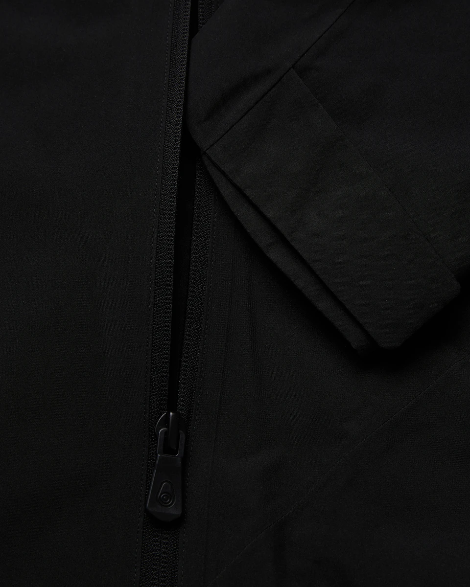 GORE TEX HOODED JACKET