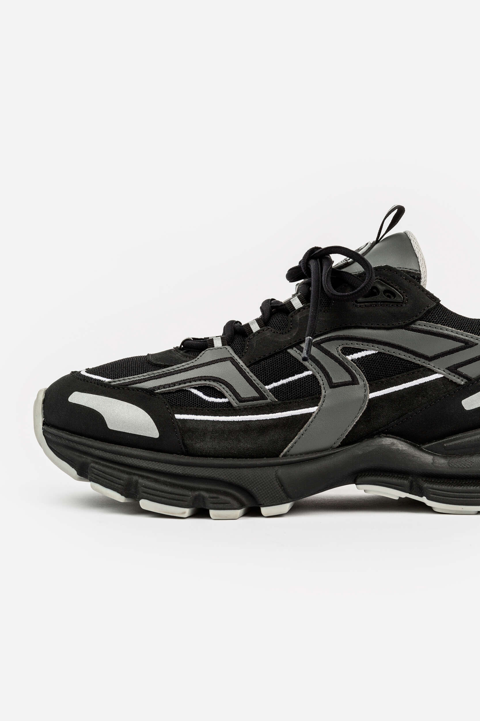 Marathon R-Trail Sneaker - Image 3