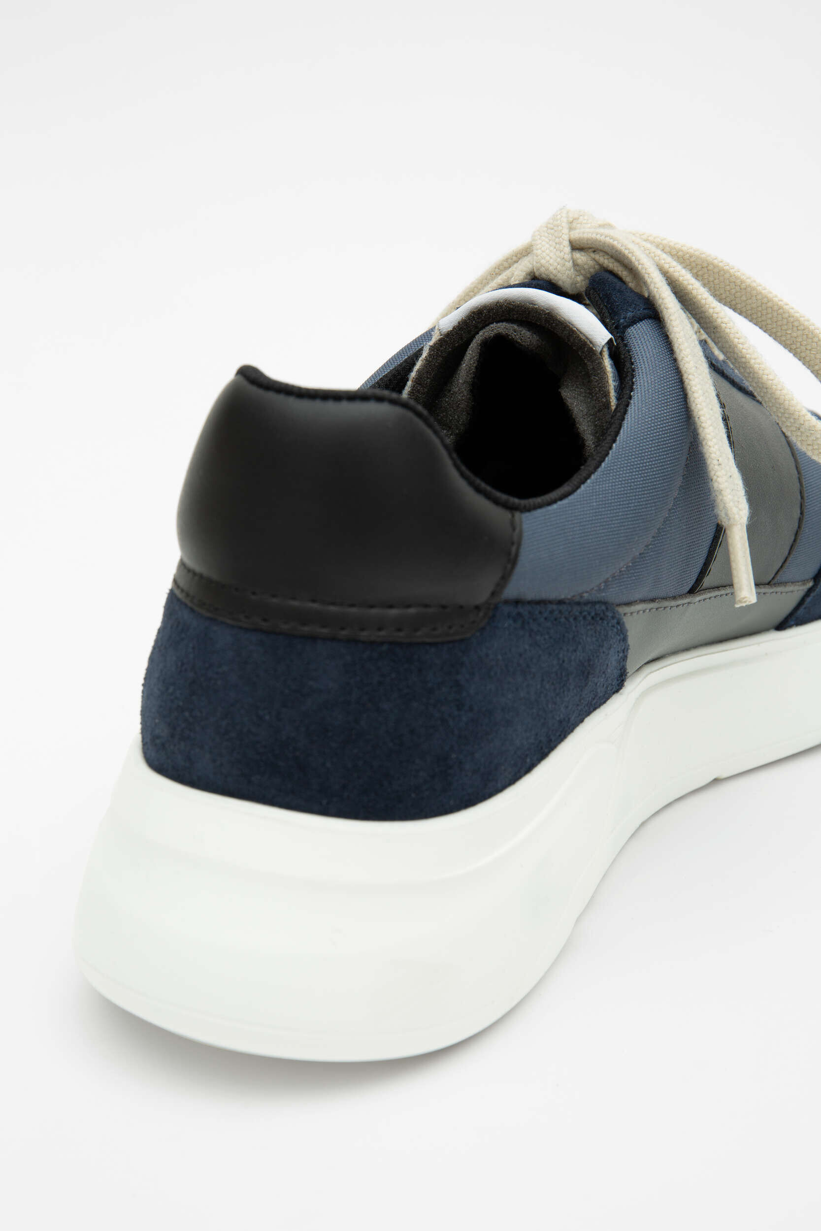 Genesis Vintage Runner - Image 8