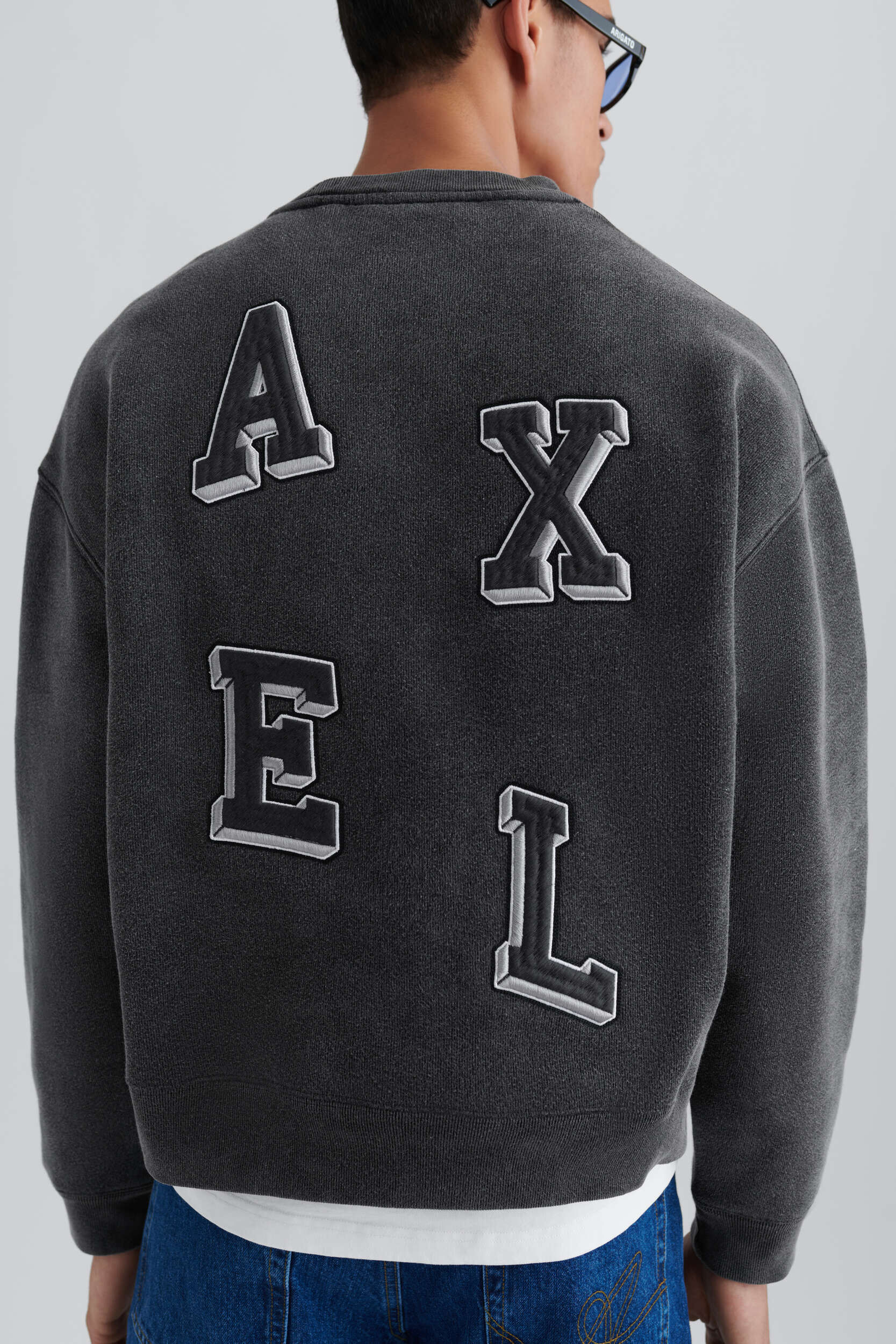 Typo Embroidered Sweatshirt - Image 9