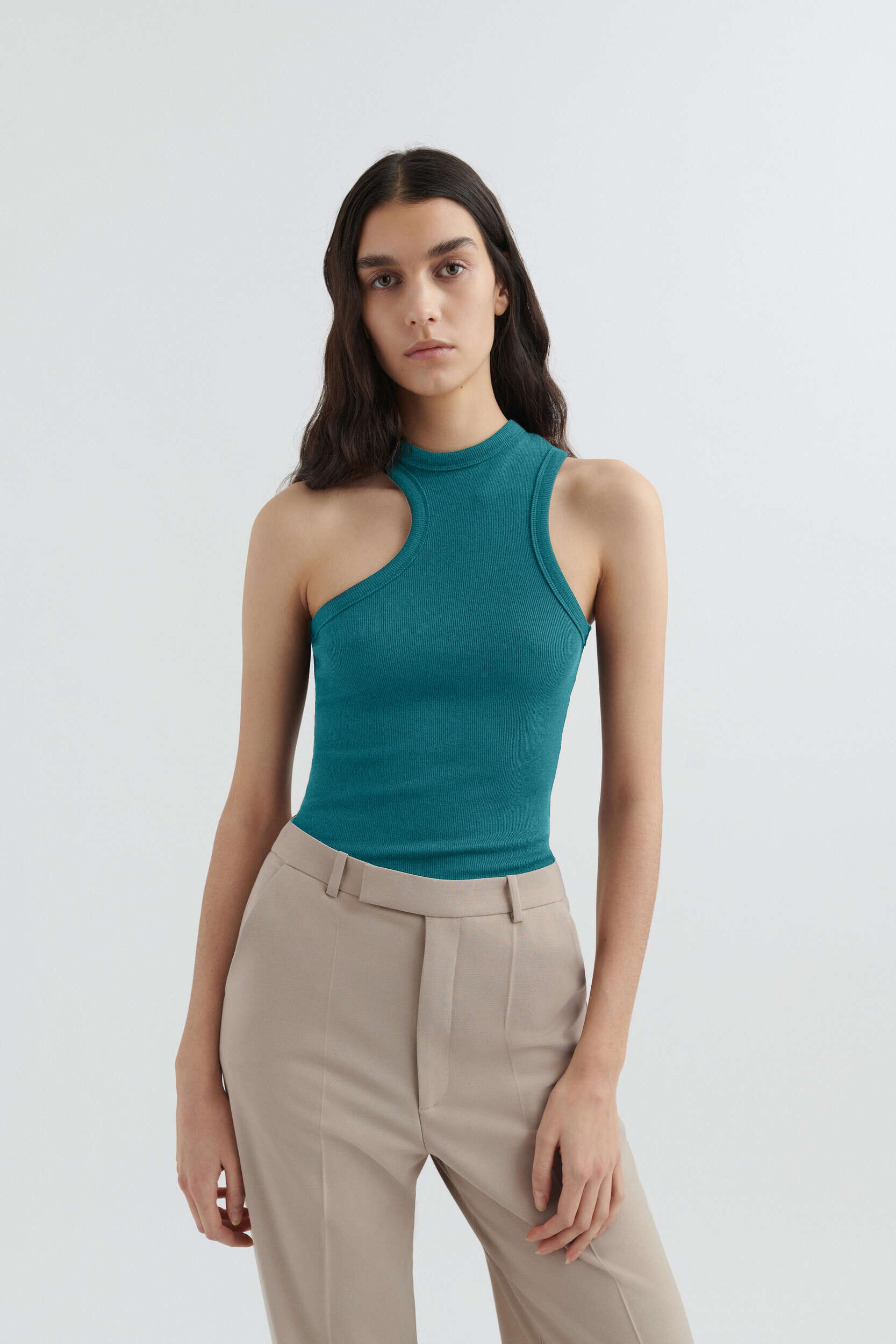 Script A Scoop Tank Top - Image 3