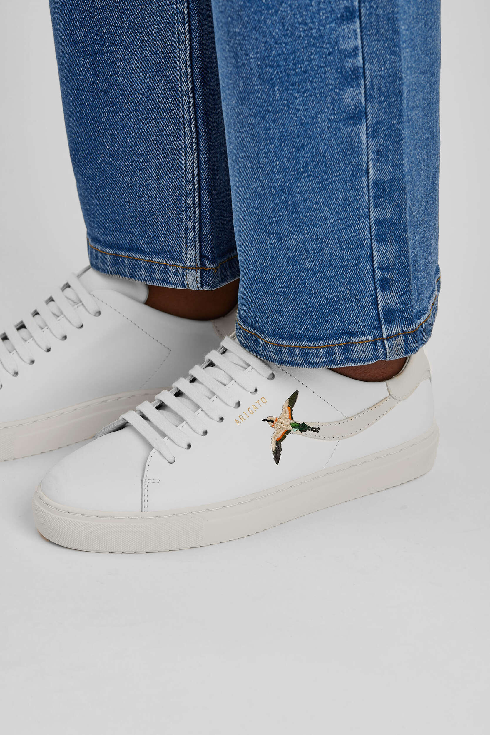 Clean 90 Stripe B Bird Sneaker - Image 9