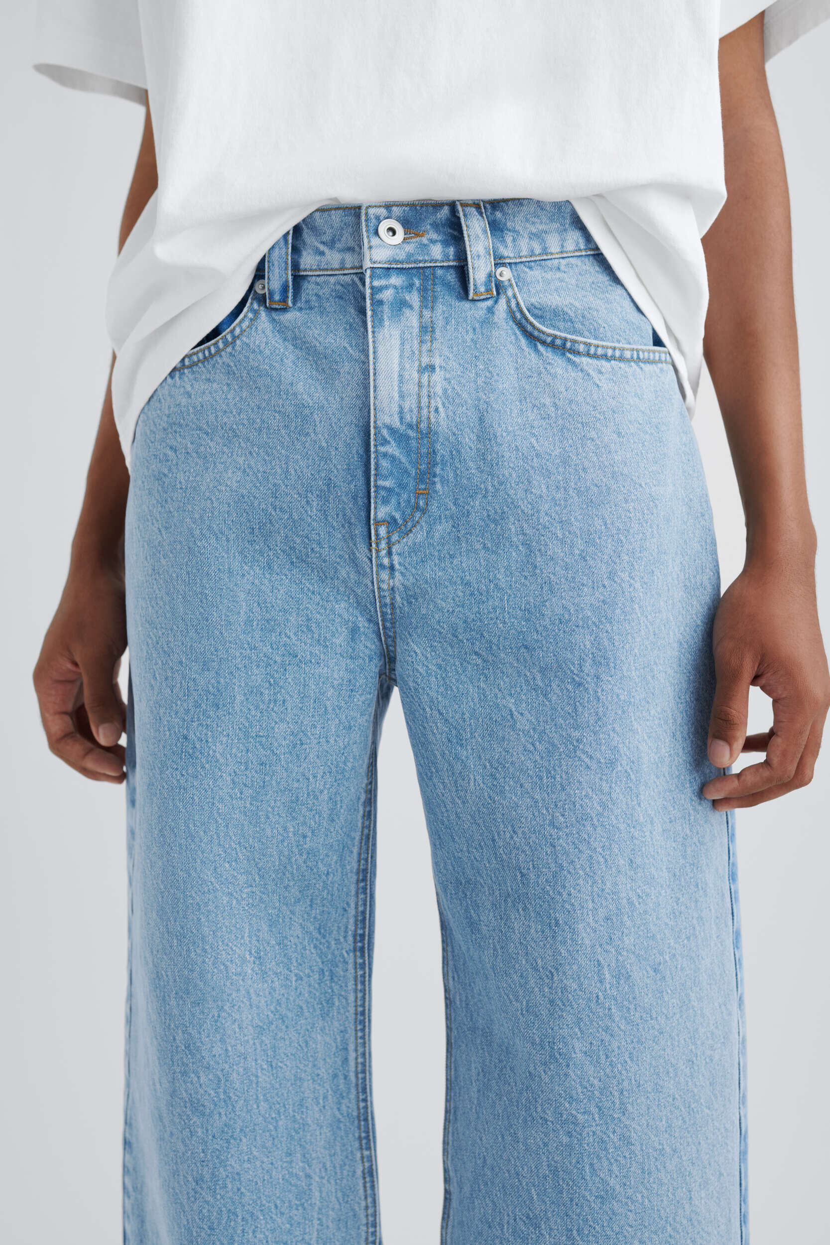 Zine Relaxed-Fit Jeans - Image 6
