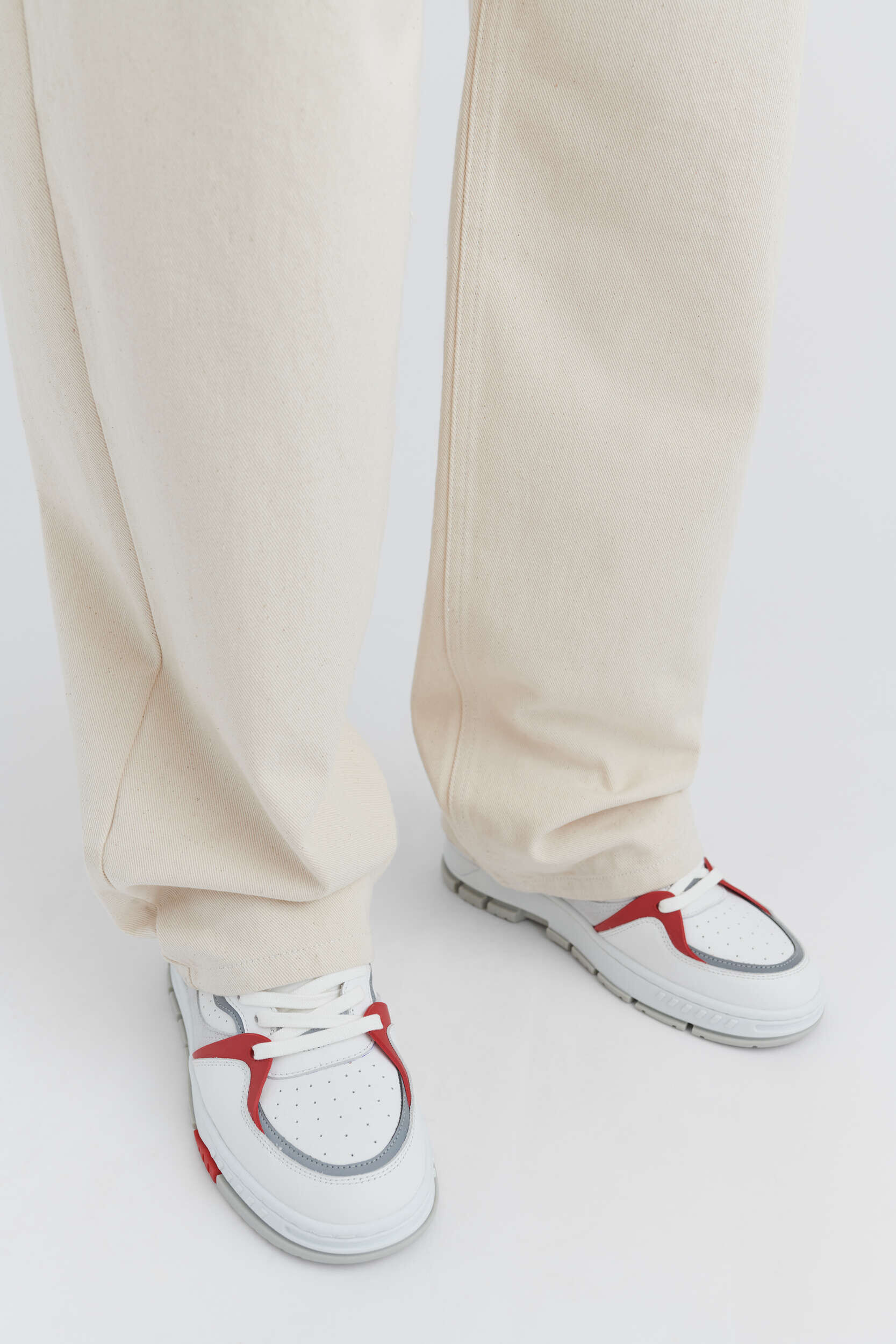 Zine Relaxed-Fit Jeans - Image 12