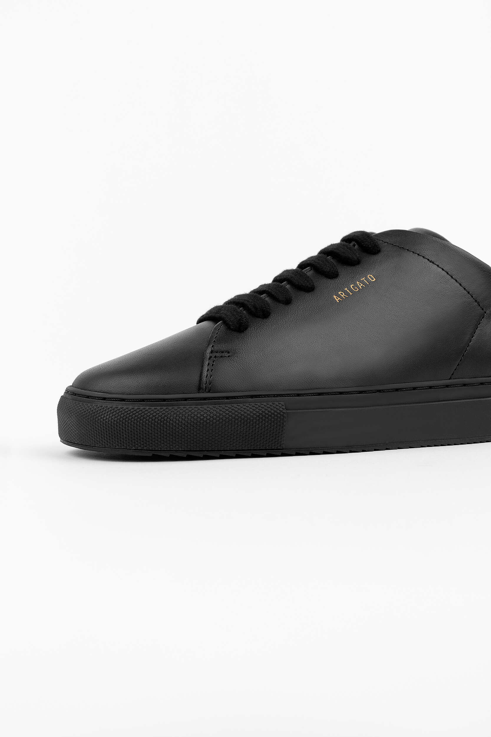 Clean 90 Sneaker - Image 3