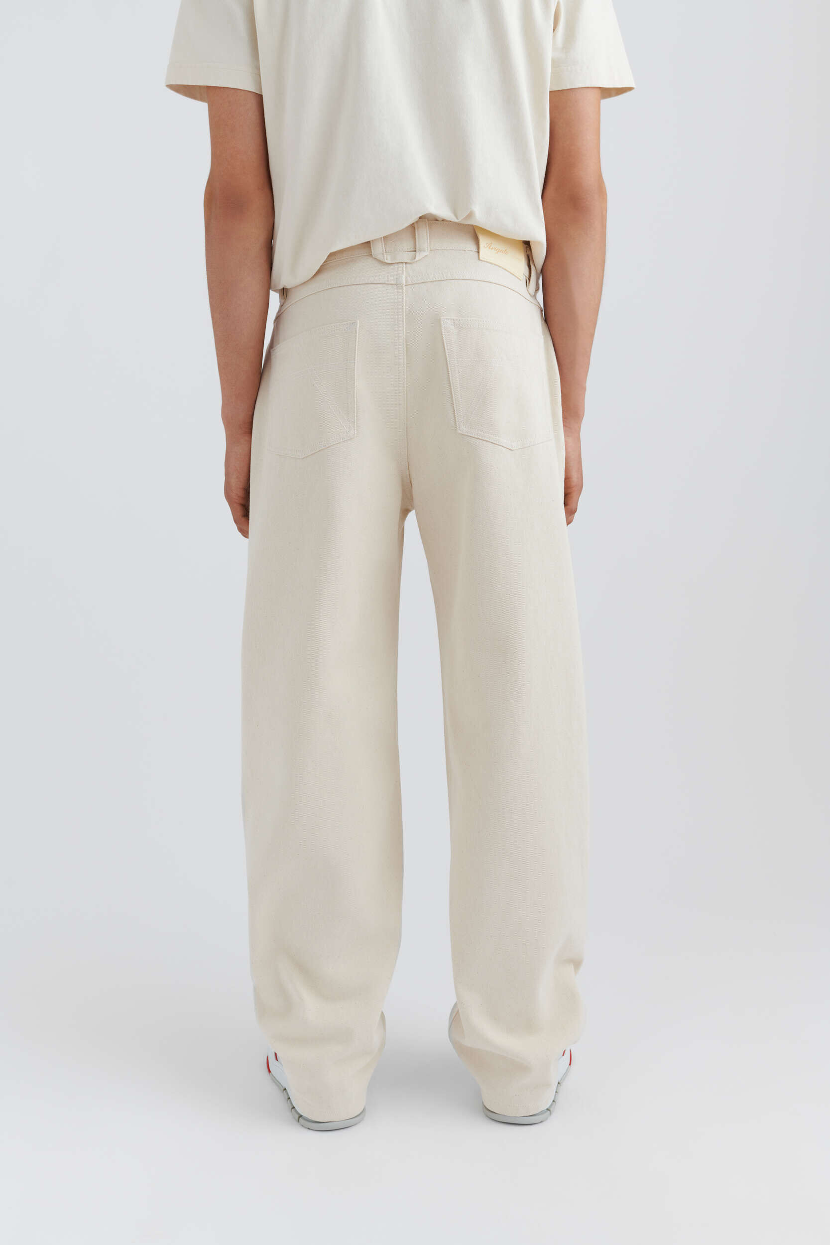 Zine Relaxed-Fit Jeans - Image 6