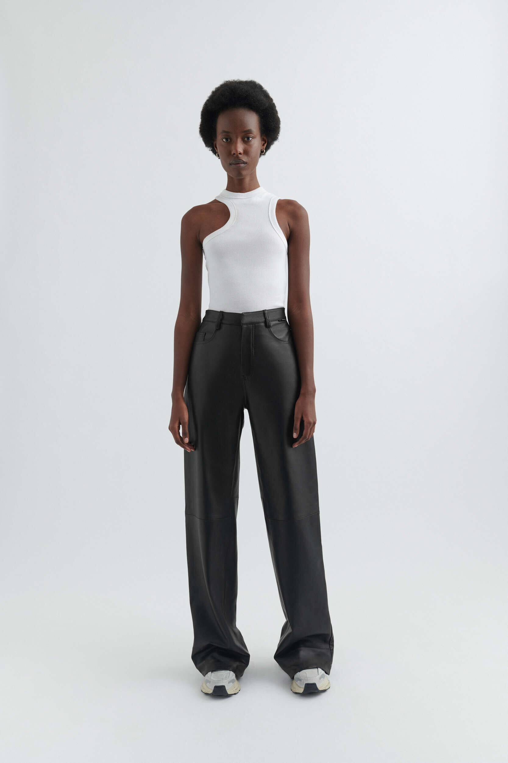 Script A Scoop Tank Top - Image 4