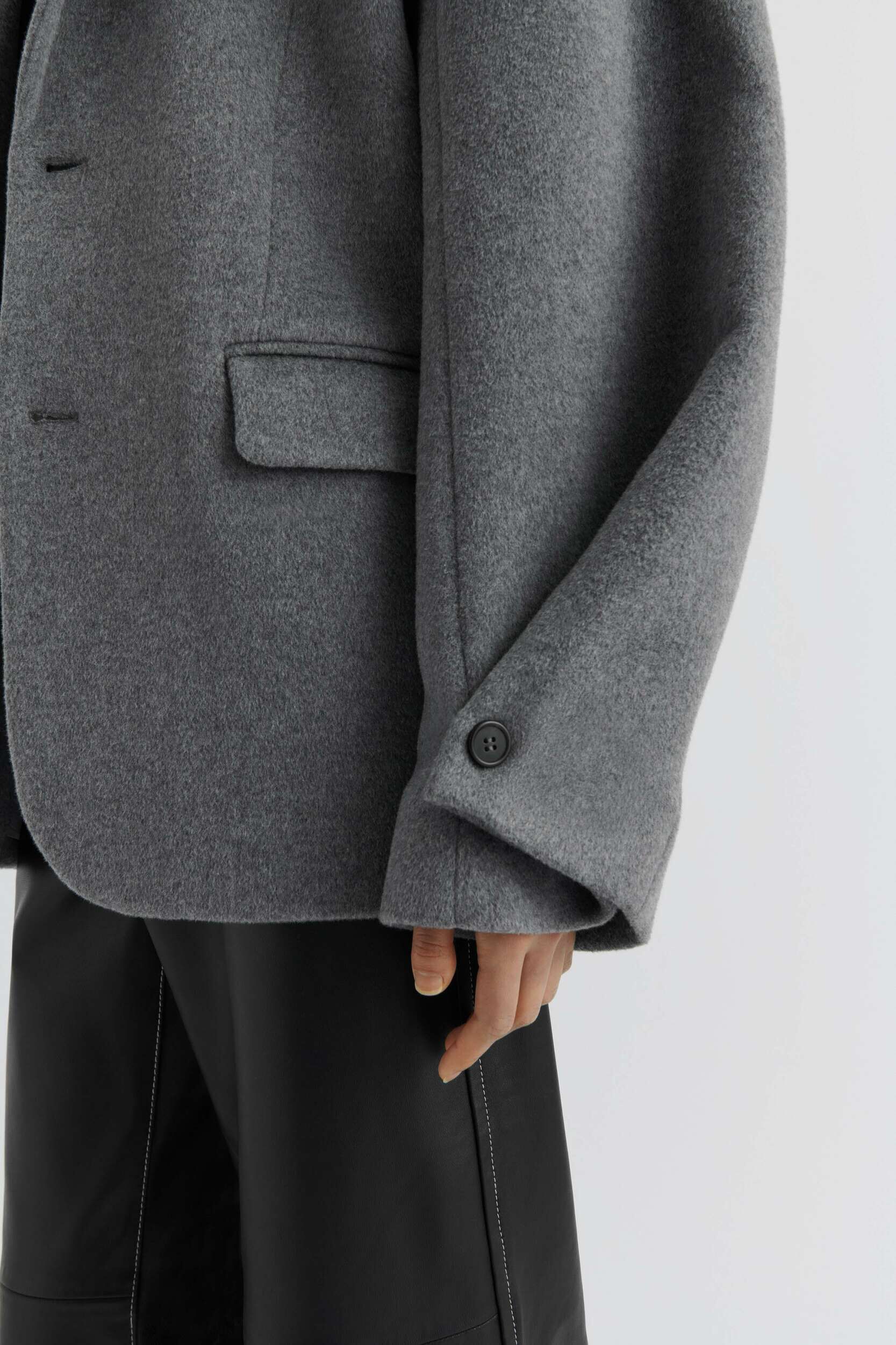 Arlo Blazer - Image 6