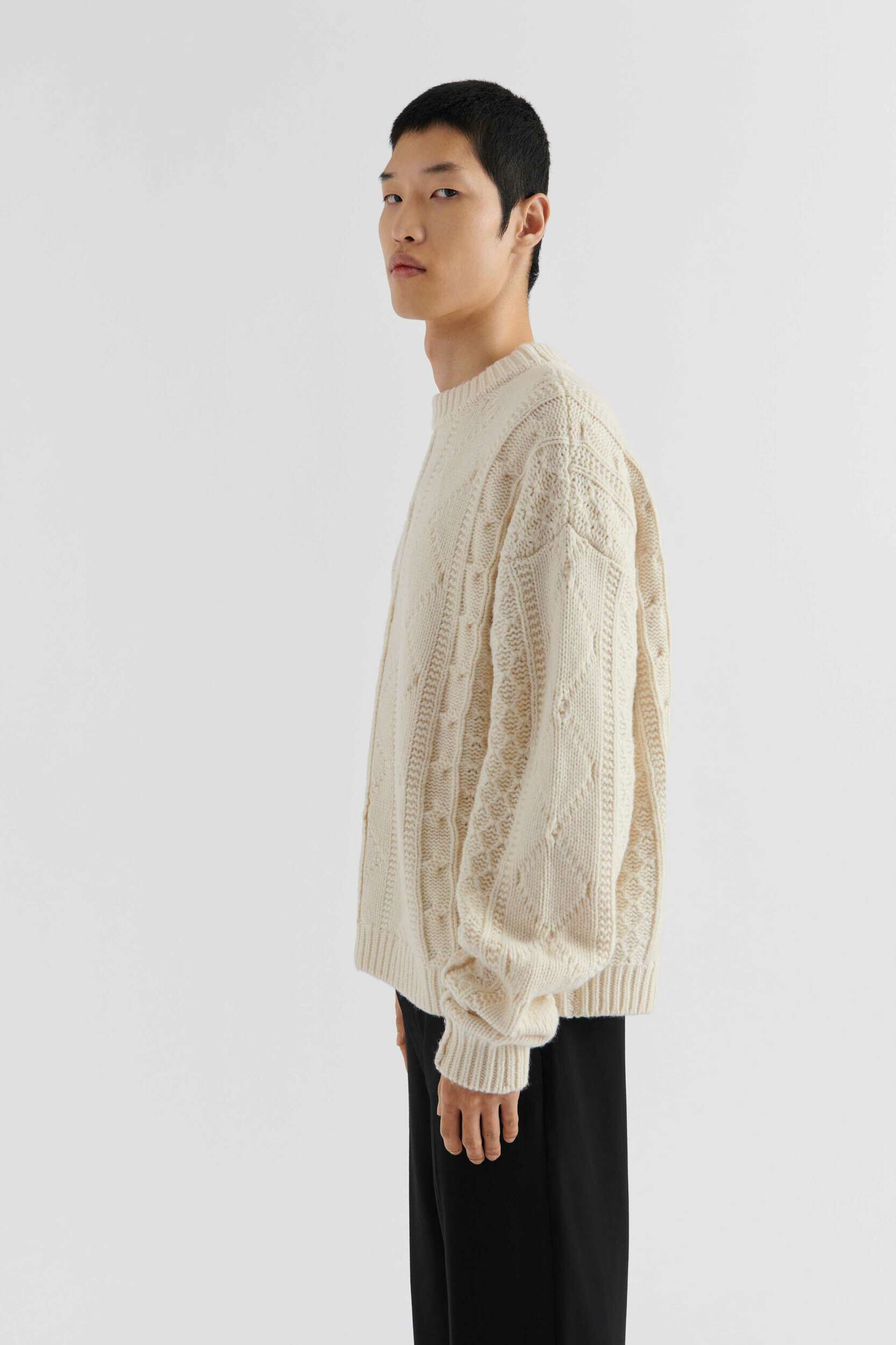 Noble Sweater - Image 14