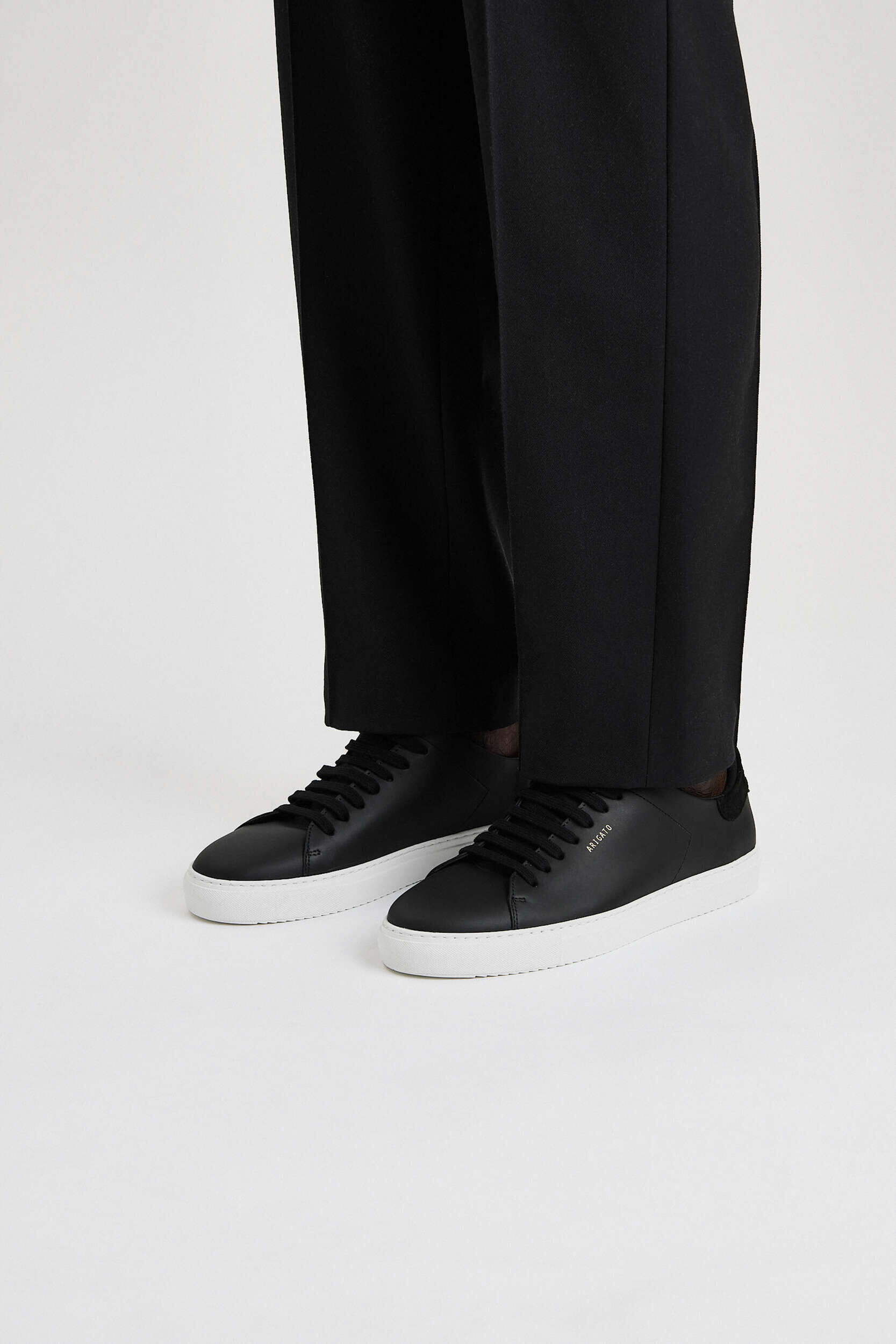 Clean 90 Sneaker - Image 2
